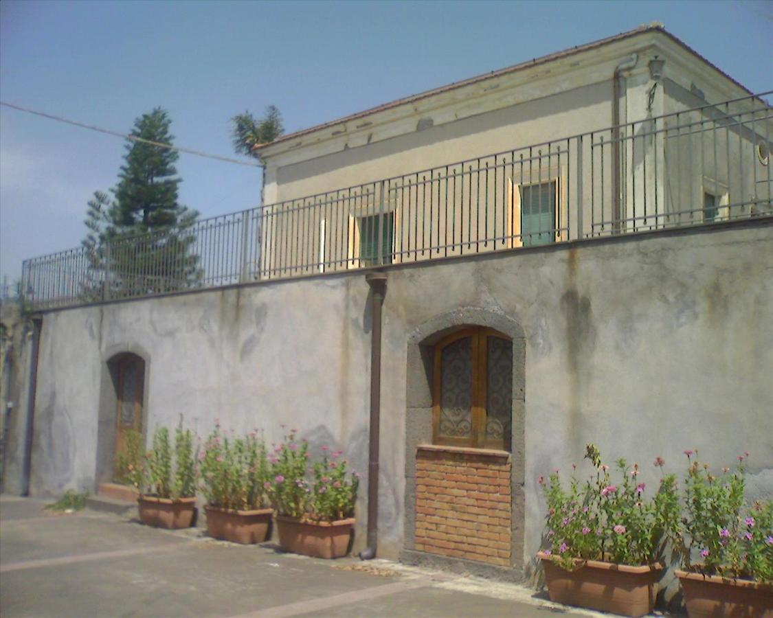Villa Diana フィウメフレッド・ディ・シチーリア エクステリア 写真