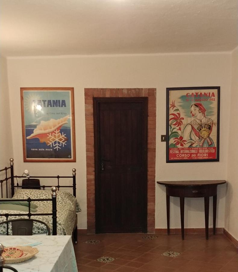 Villa Diana フィウメフレッド・ディ・シチーリア エクステリア 写真